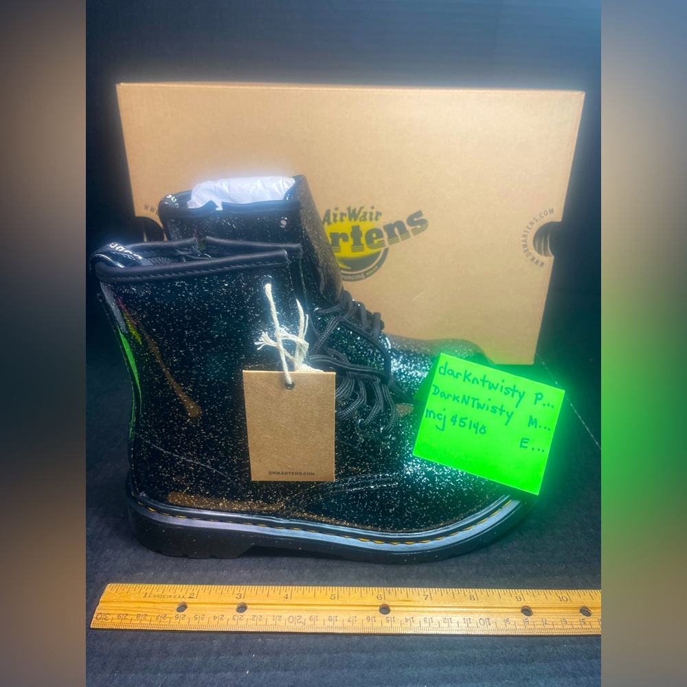 BNIB Dr.Martens 1460 UK 4 US 6 Cosmic Glitter PRICE FIRM NO OFFERS NO DISCOUNTS - Picture 4 of 15